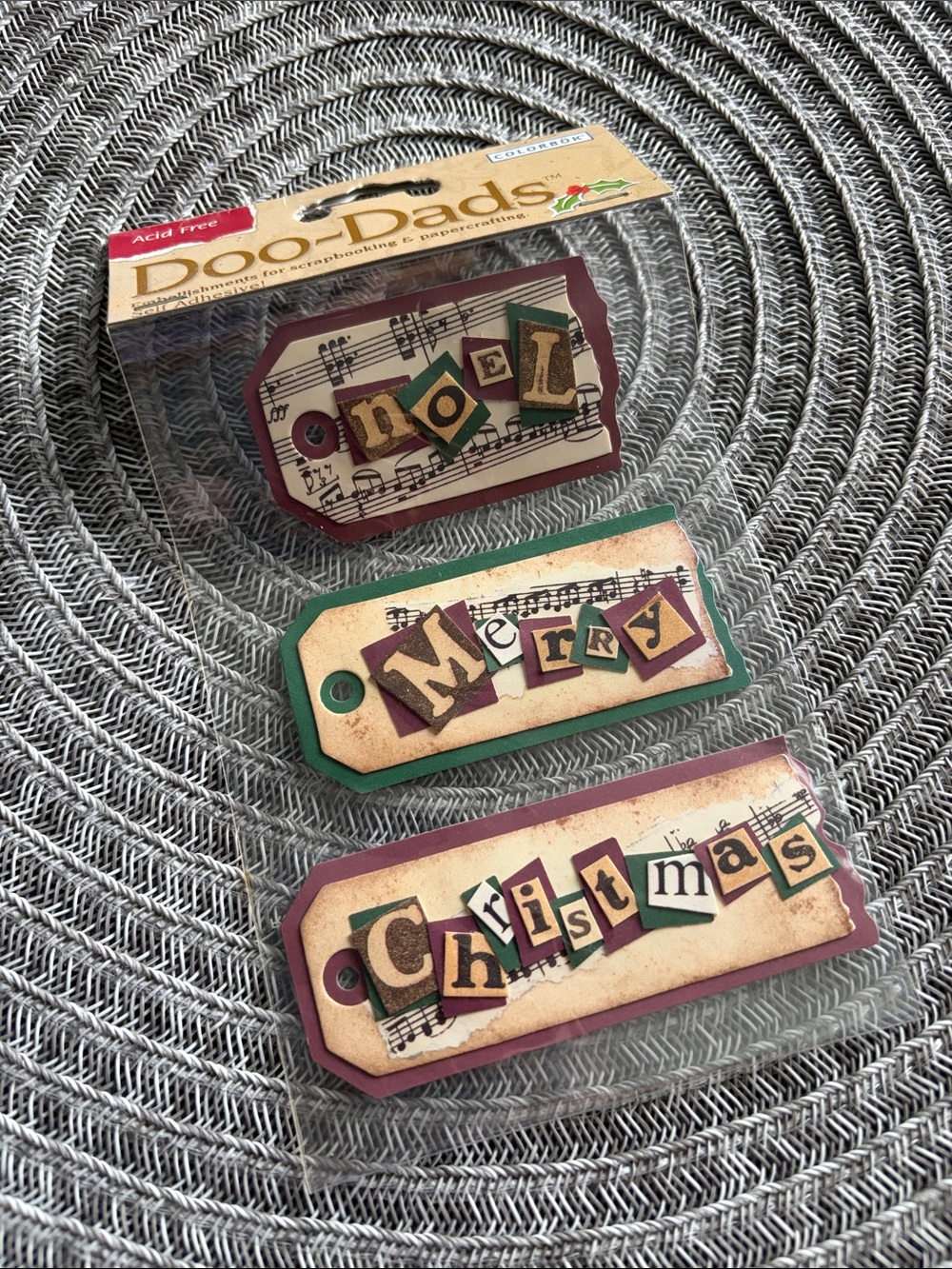 ❤️$8 NWT Rare Colorbok Doo Dads Vintage Christmas Tags